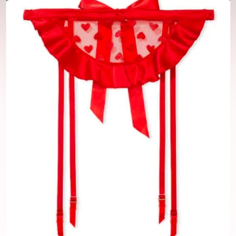 Victoria’s Secret Valentine’s Day heart garter belt | XS/S